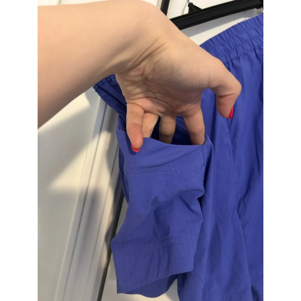Women's Fabletics Ripstop Shorts Size L Blue Lightweight Relaxed Fit